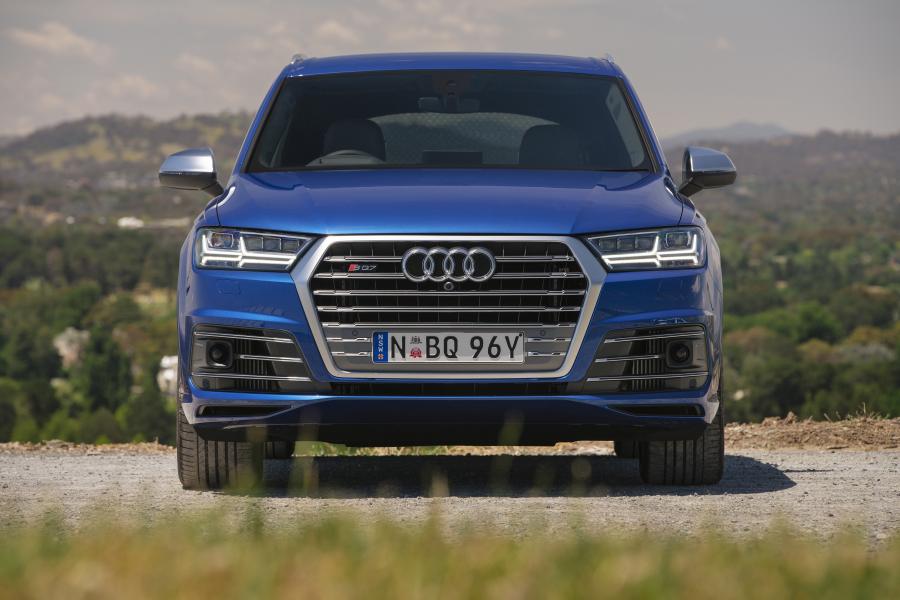  Audi SQ7 TDI (4M) 2016 года  (AU) (фото 12 из 30)